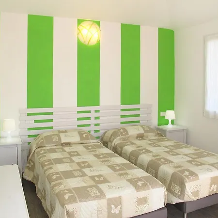 Casa Smeralda 193s * Torrazza (Liguria)