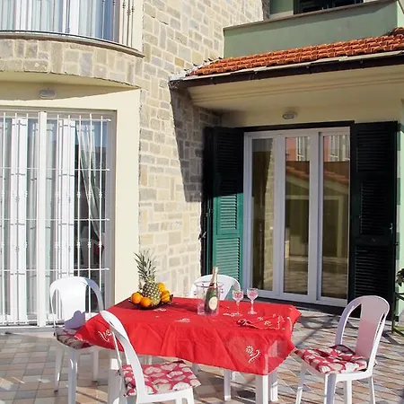 Casa Smeralda 193s Torrazza (Liguria)